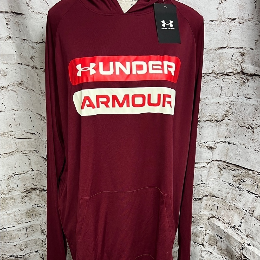 Under Armour Men’s XL Loose Fit Long Sleeve Hooded Shirt Burgundy